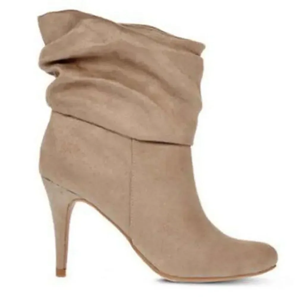 NWT in Box Gorgeous Olsenboye Sz 10 Suede Slouchy Black Ankle Heel Boots Booties